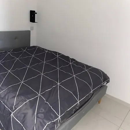 Centre 4 Personnes * Cannes